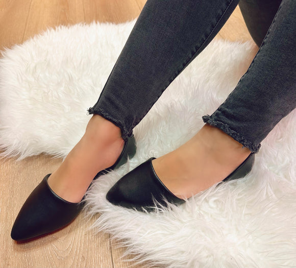 Corina Flat