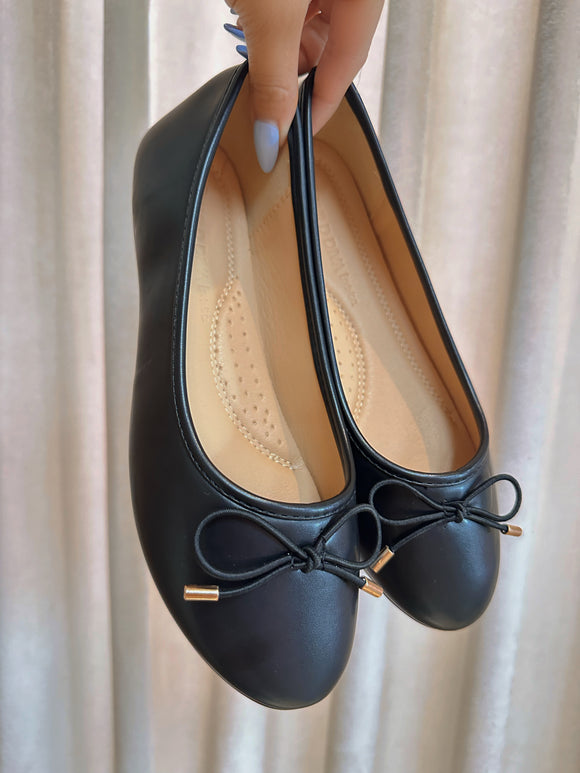 Lory Flat