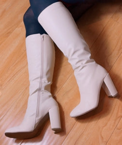 Andrea Boot