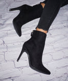 Yaneli Bootie