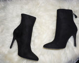 Yaneli Bootie